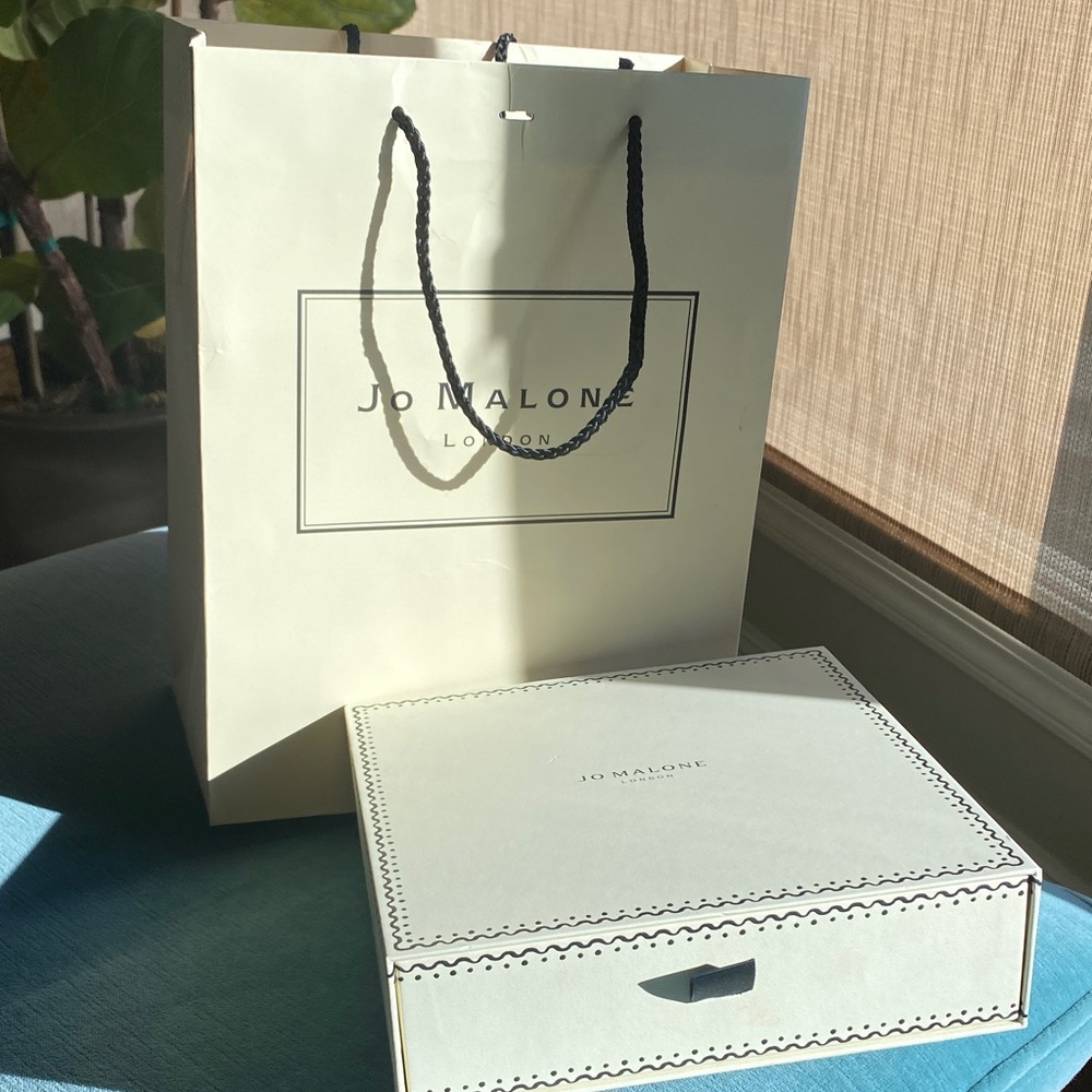 Jo Malone Cream and Black Gift Set